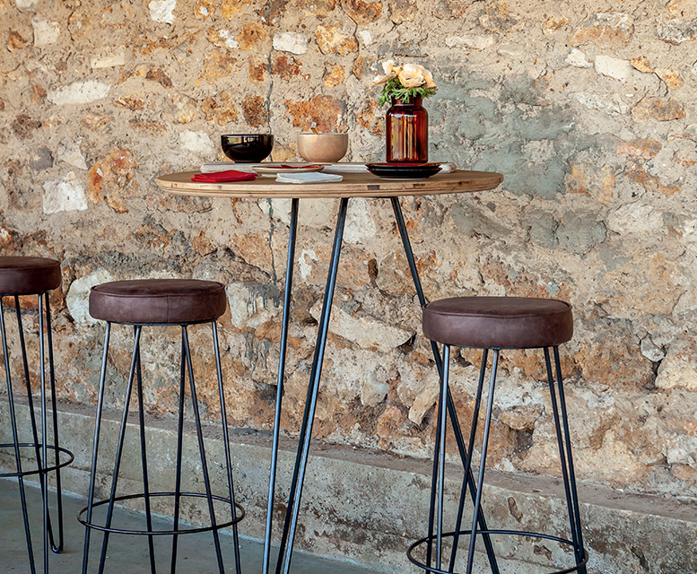 Location de chaises hautes, tabourets et bancs