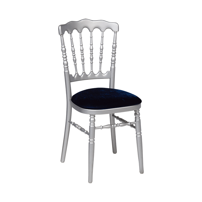 Chaise Napoléon argentée en bois avec galette velours bleue