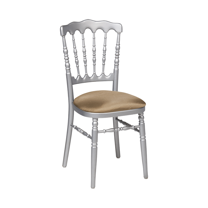 Chaise Napoléon argentée en bois avec galette bronze