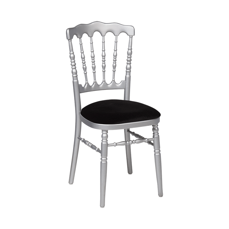 Chaise Napoléon argentée en bois avec galette noire