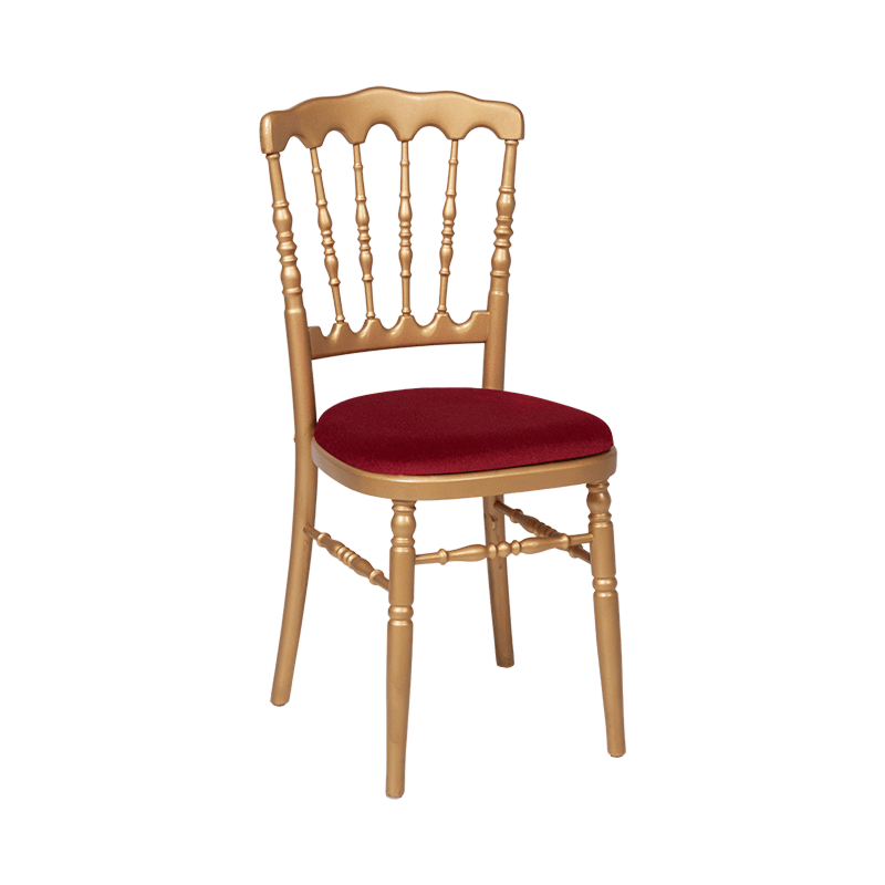 Chaise Napoléon dorée en bois avec galette bordeaux