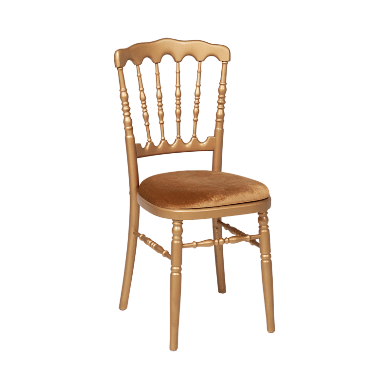Chaise Napoléon dorée en bois avec galette dorée