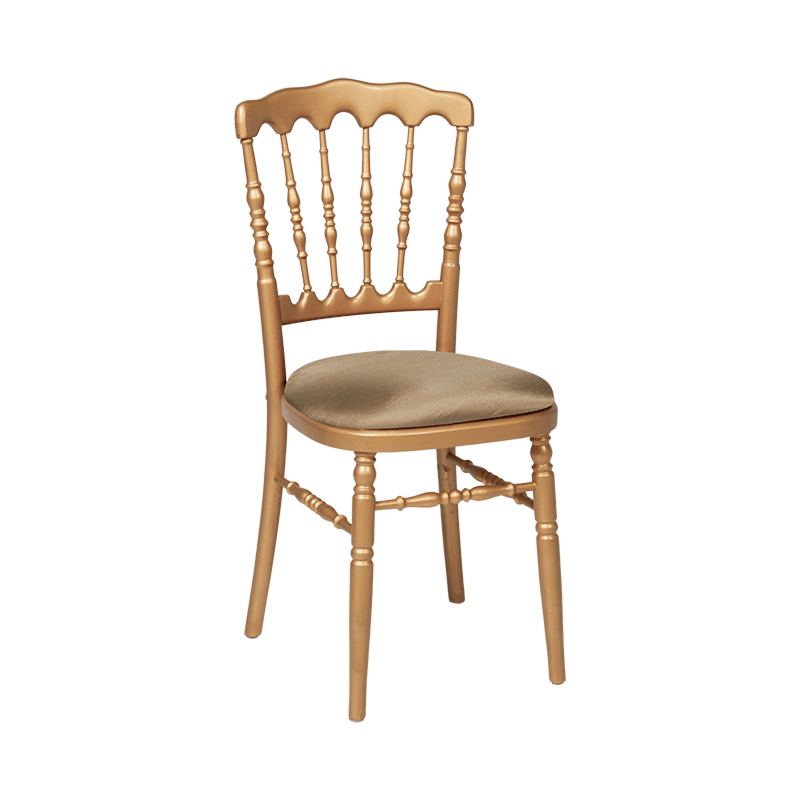 Chaise Napoléon dorée en bois avec galette bronze