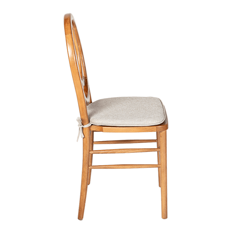 Chaise Sphinx avec coussin crème