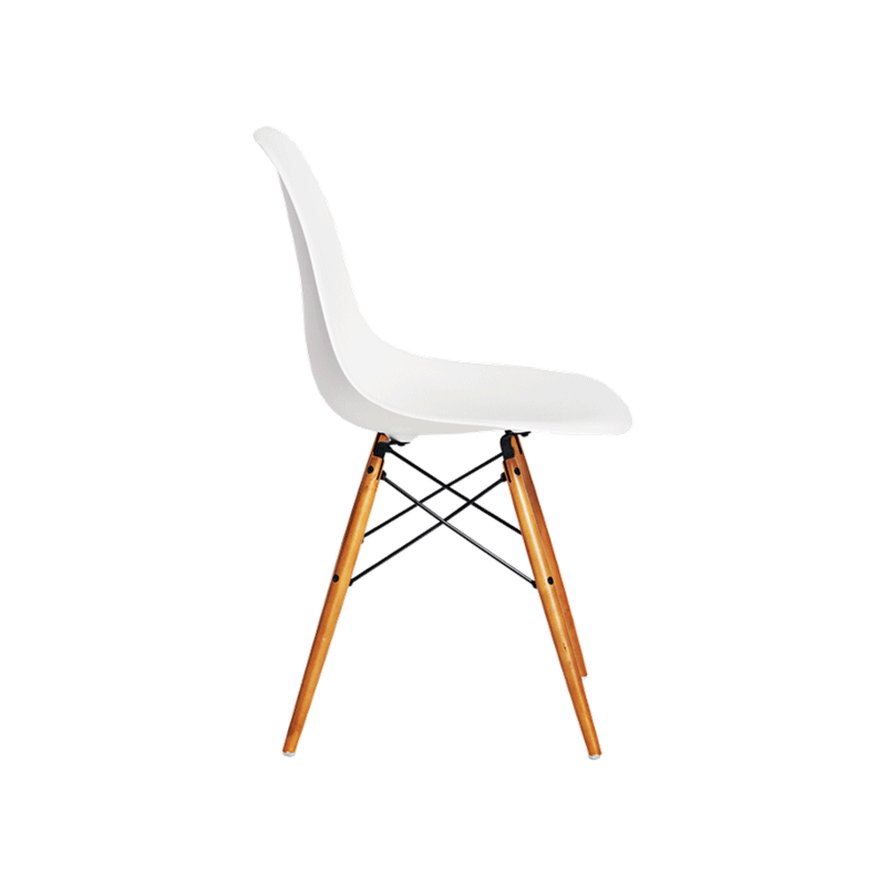Witte Eames stoel