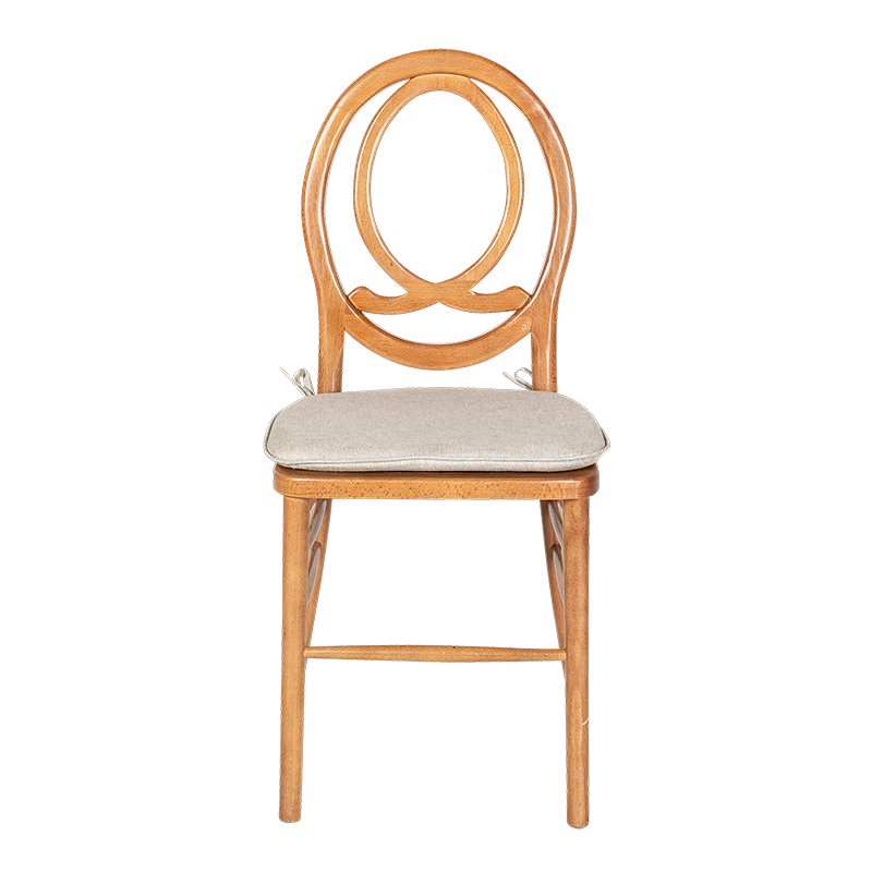 Stoel Sphinx met crèmekleurig kussen